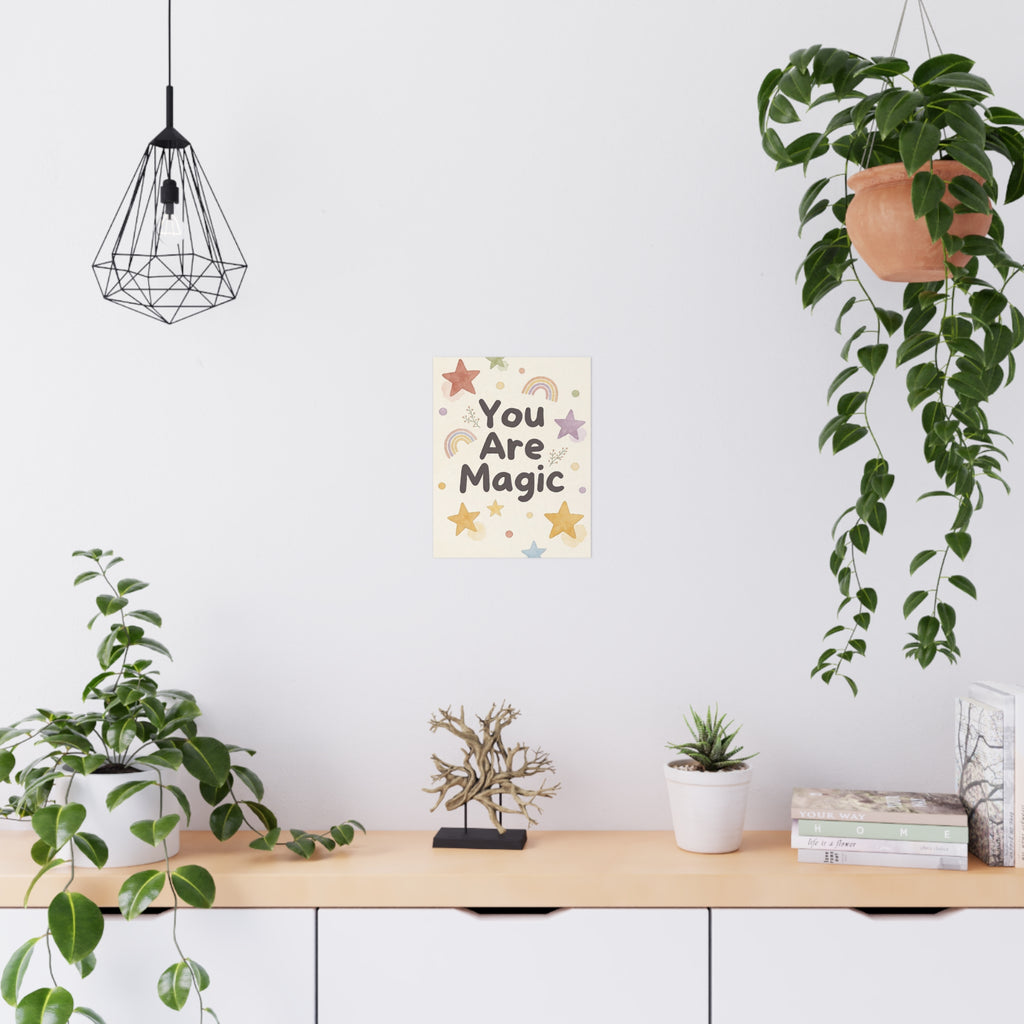 Du bist Magie – Mattes Poster – Inspirierendes Wandbild fürs Kinderzimmer mit Regenbögen und Sternen